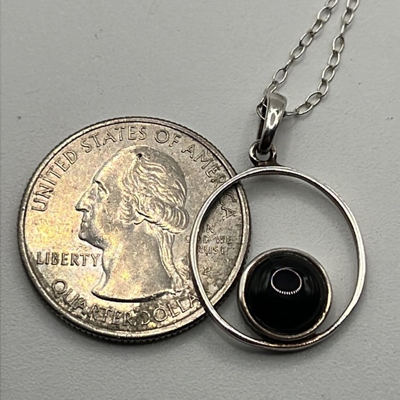 SUNSTONE IMPORTS STERLING SILVER AND ONYX NECKLACE 18” - Picture 6 of 7